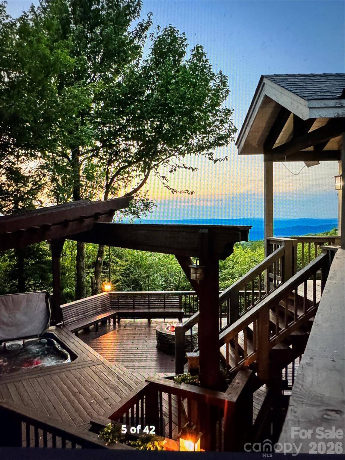 130 Raven RD, Beech Mountain, NC 28604