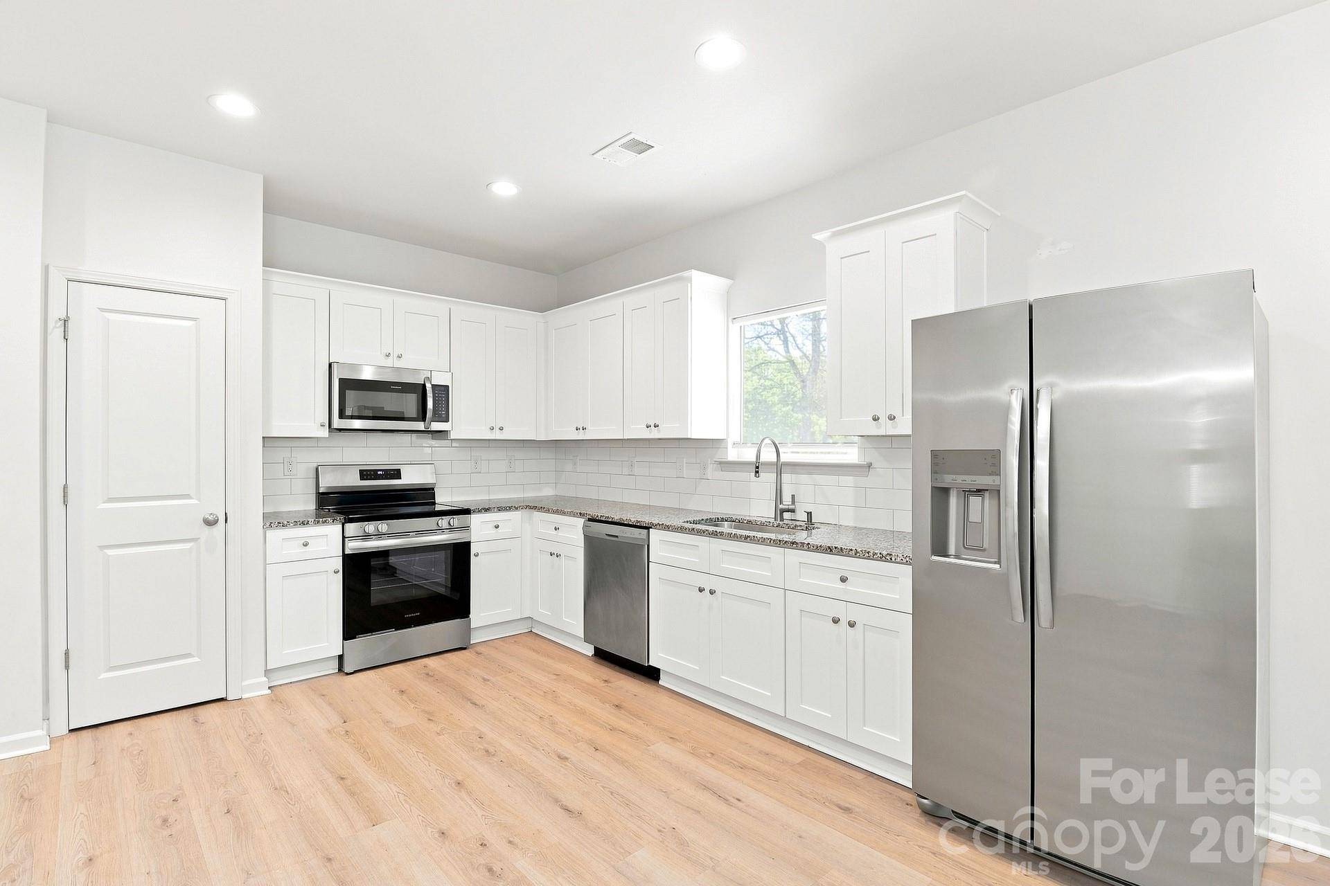 725 N Mcfarland ST, Gastonia, NC 28054