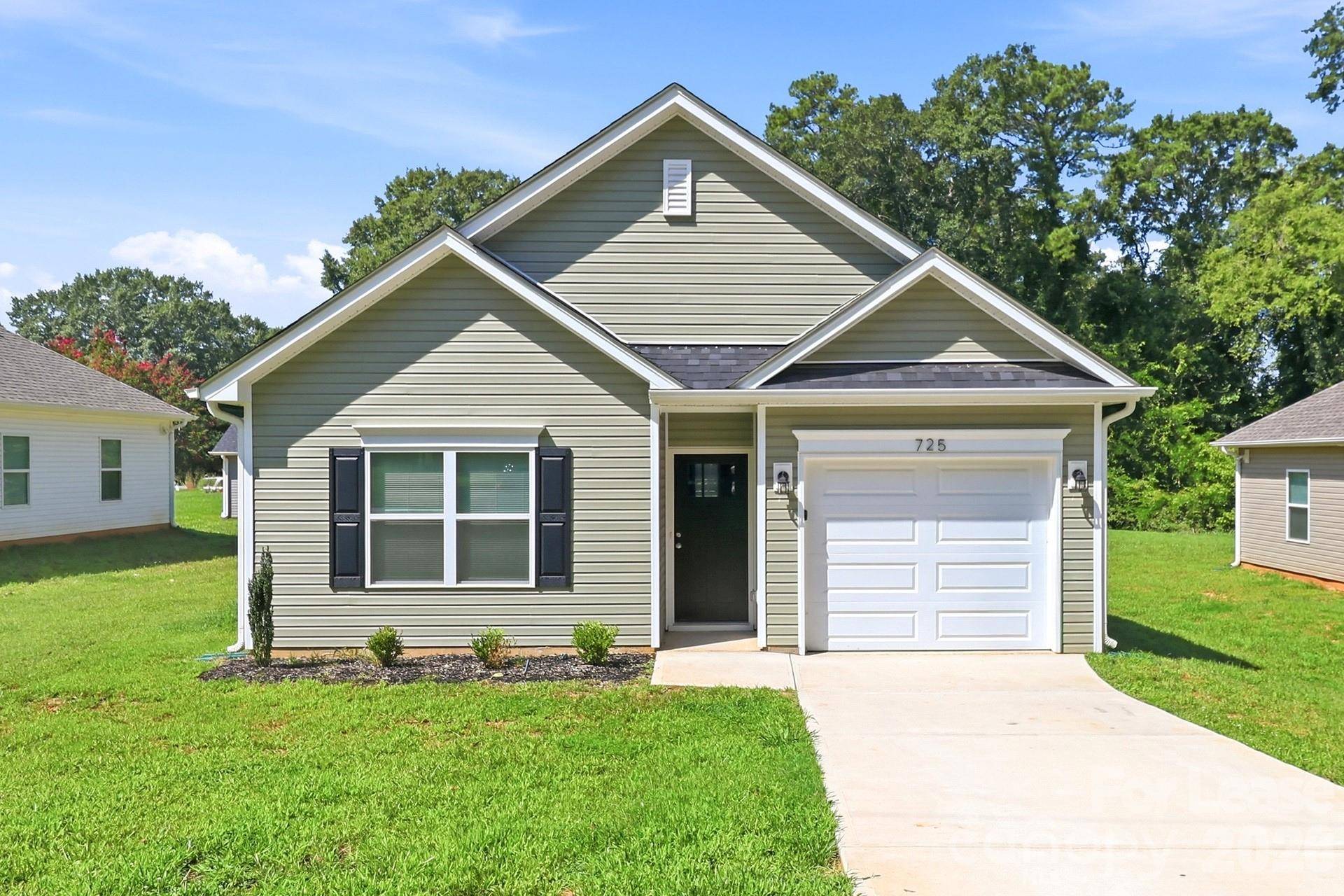 725 N Mcfarland ST, Gastonia, NC 28054