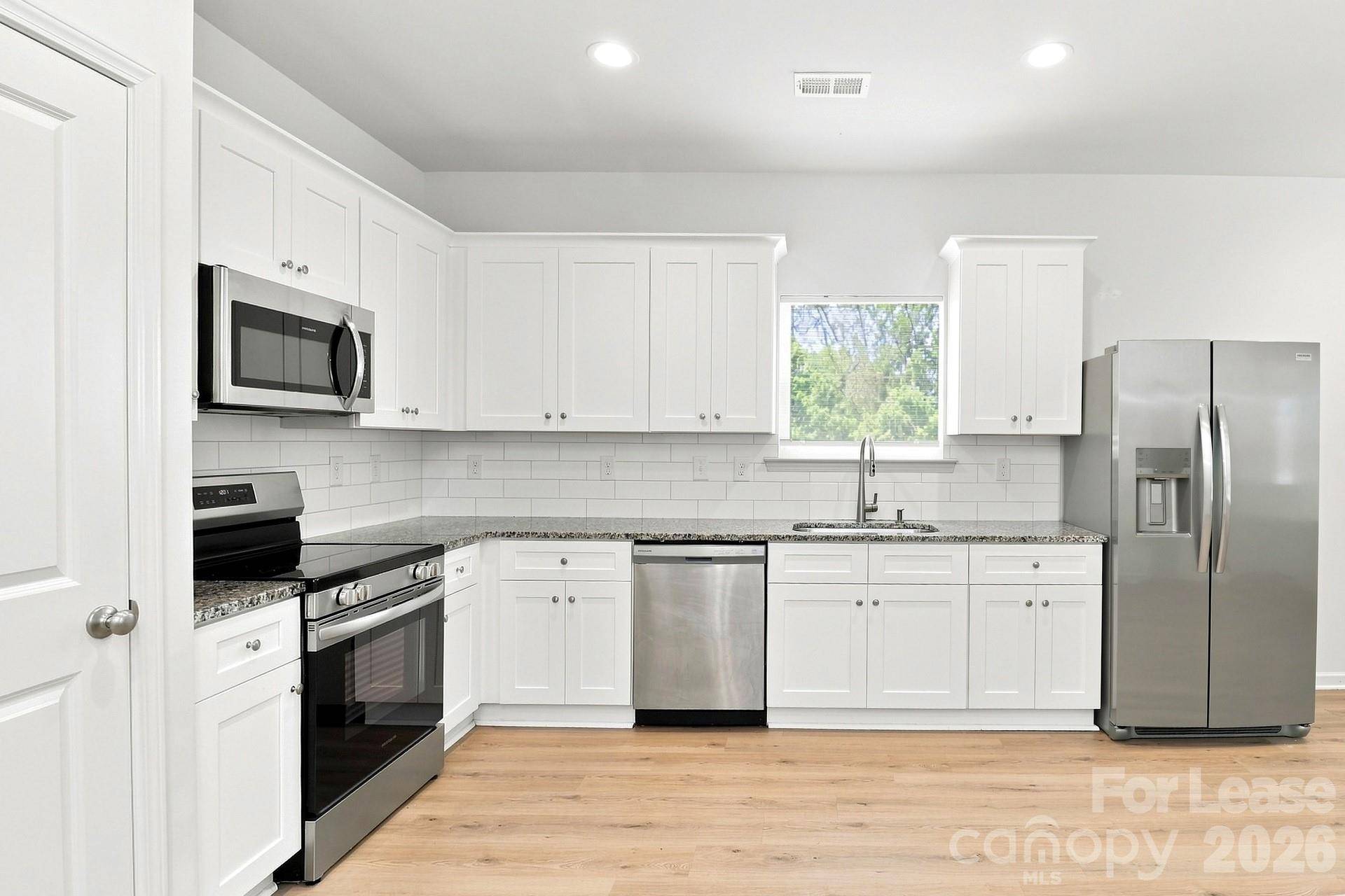 725 N Mcfarland ST, Gastonia, NC 28054