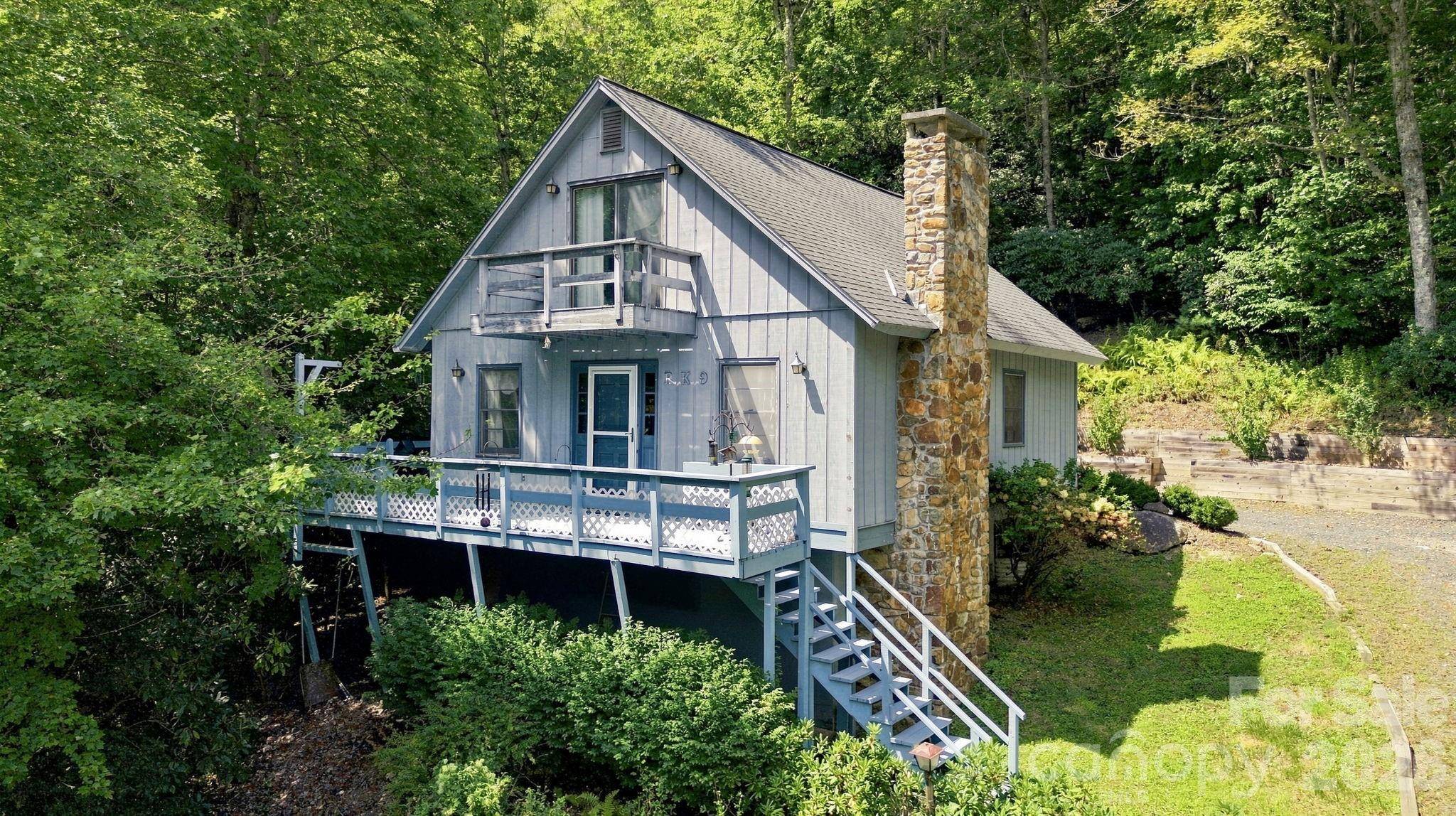922 Goose Hollow RD, Newland, NC 28657
