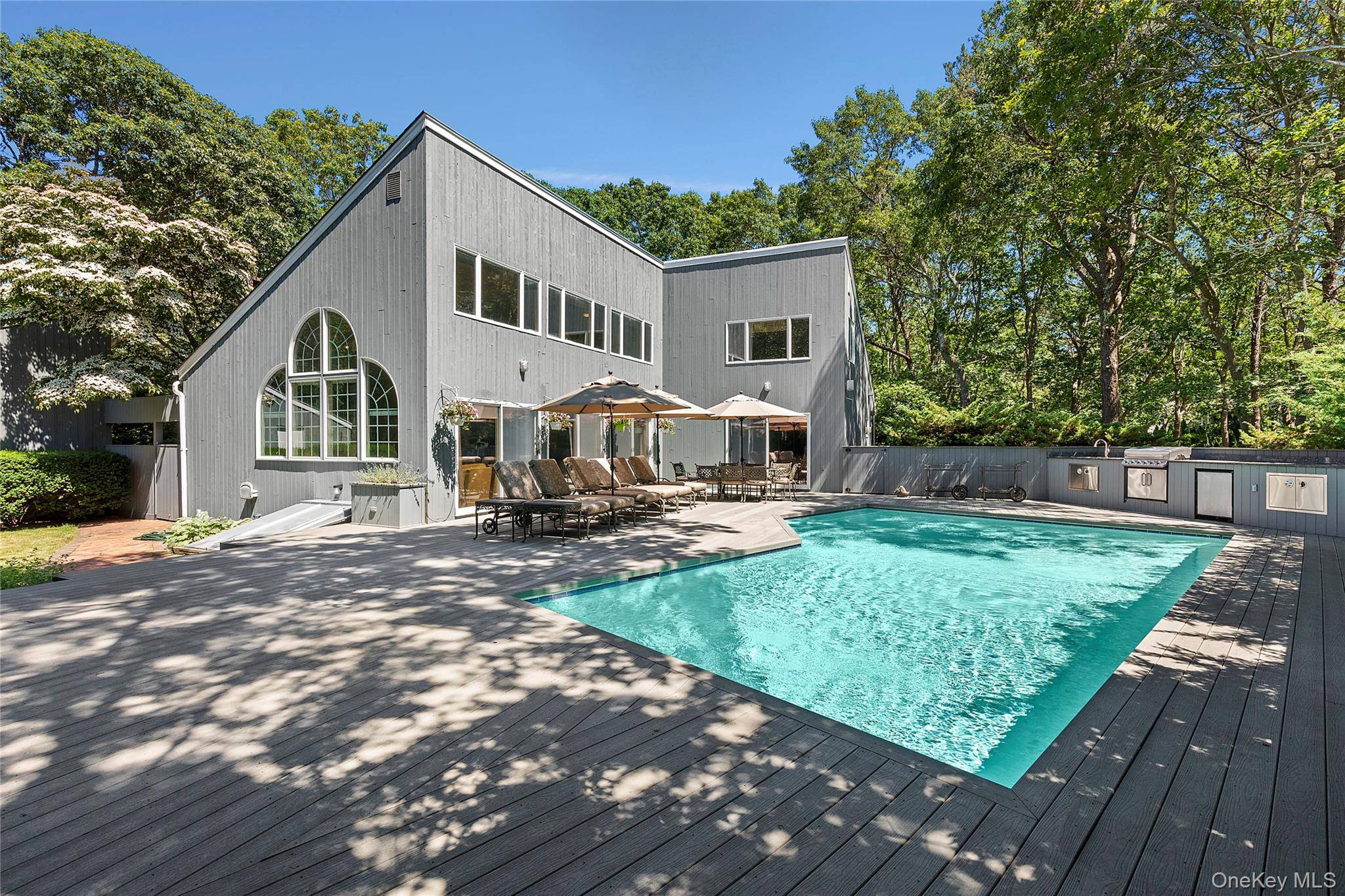 26 Pheasant RUN, Quogue, NY 11959