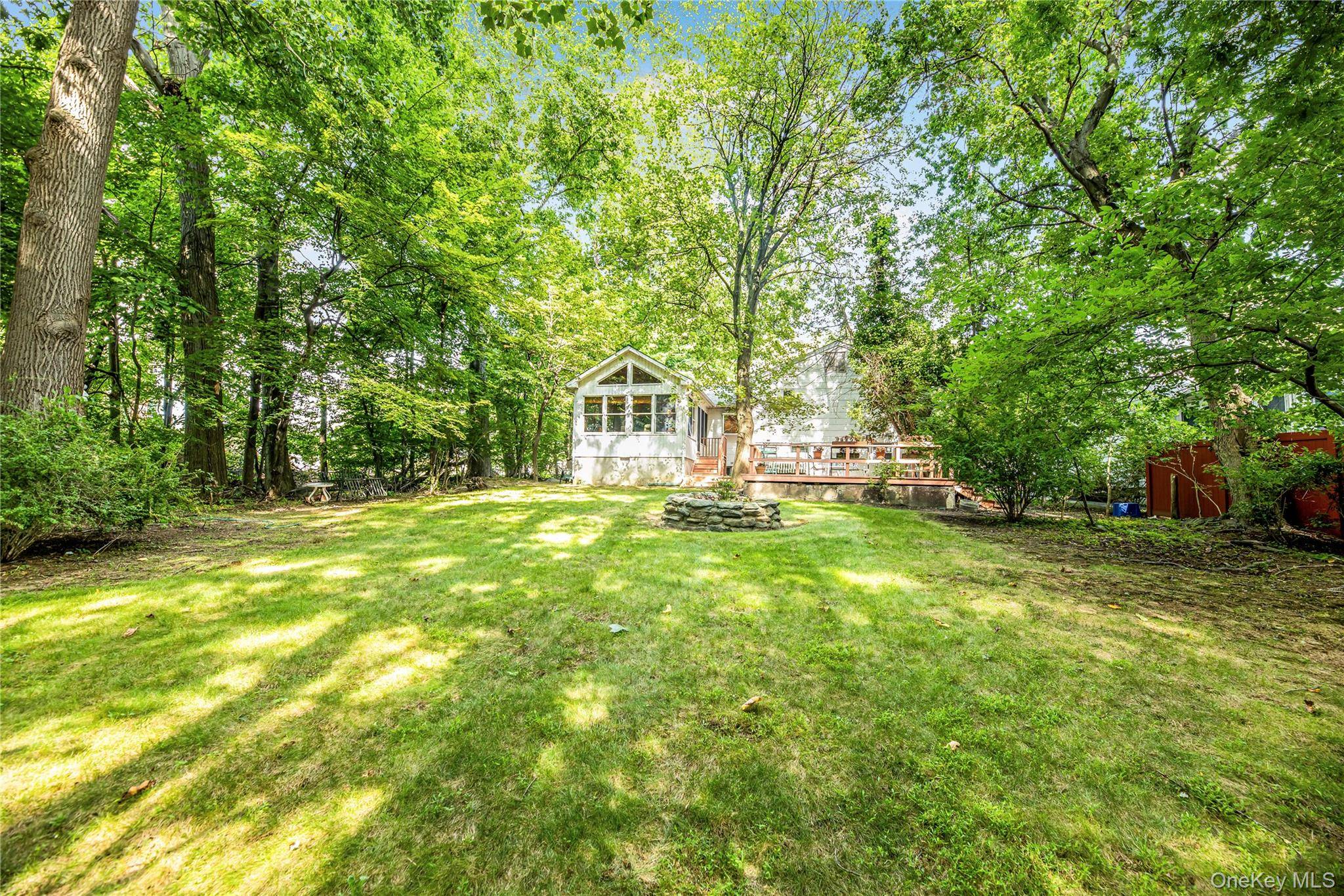13 Vista PL, Hartsdale, NY 10530