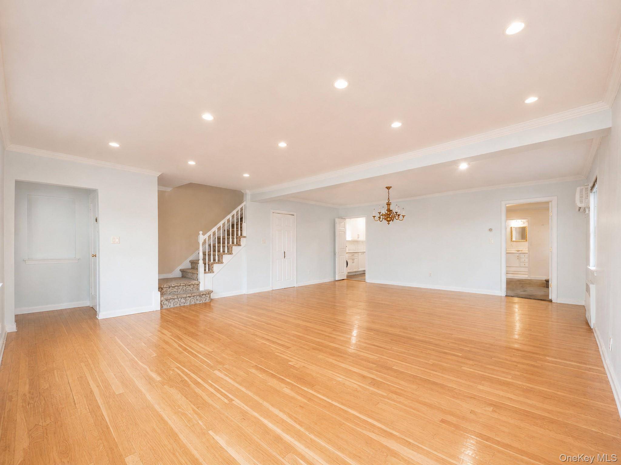 75-19 171st ST, Fresh Meadows, NY 11366