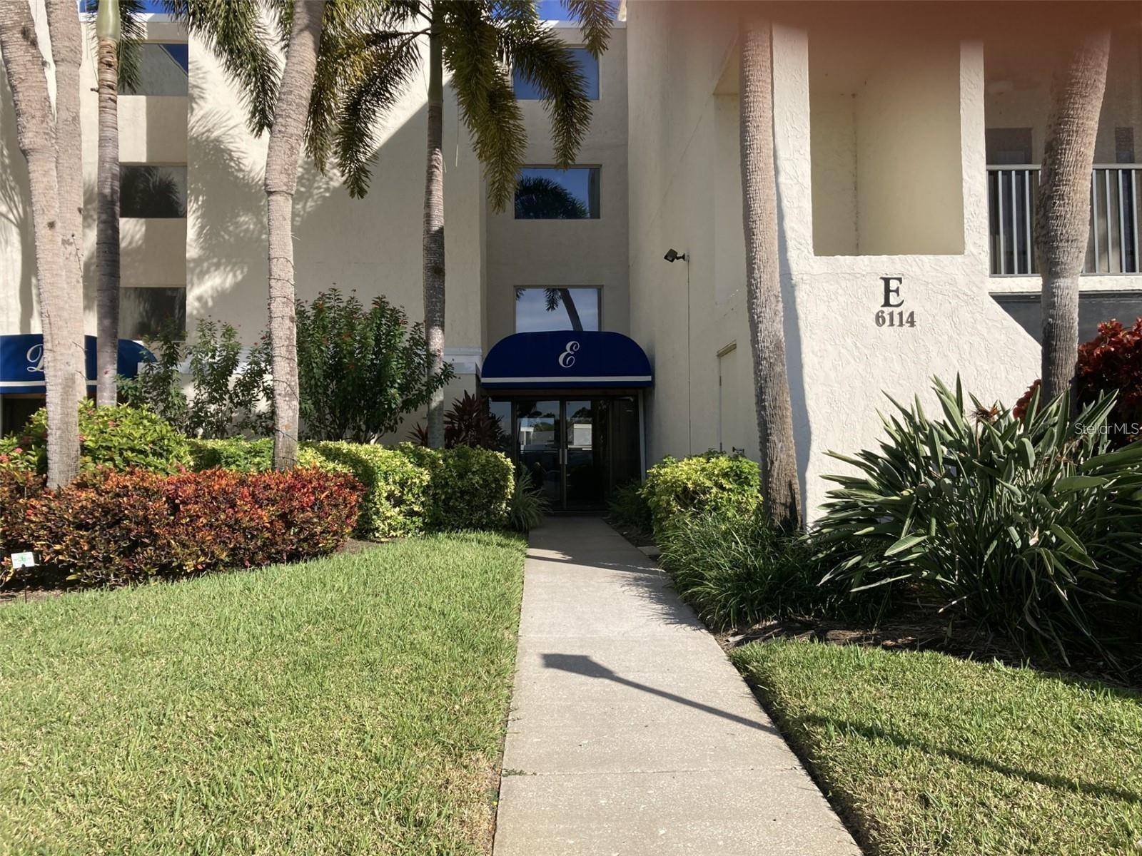 6114 43RD ST W #101E, Bradenton, FL 34210