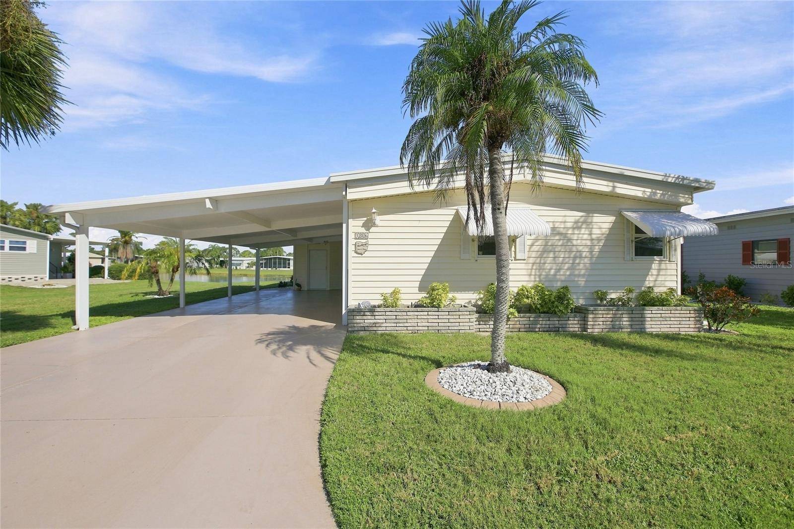 106 KING ARTHUR DR, Nokomis, FL 34275
