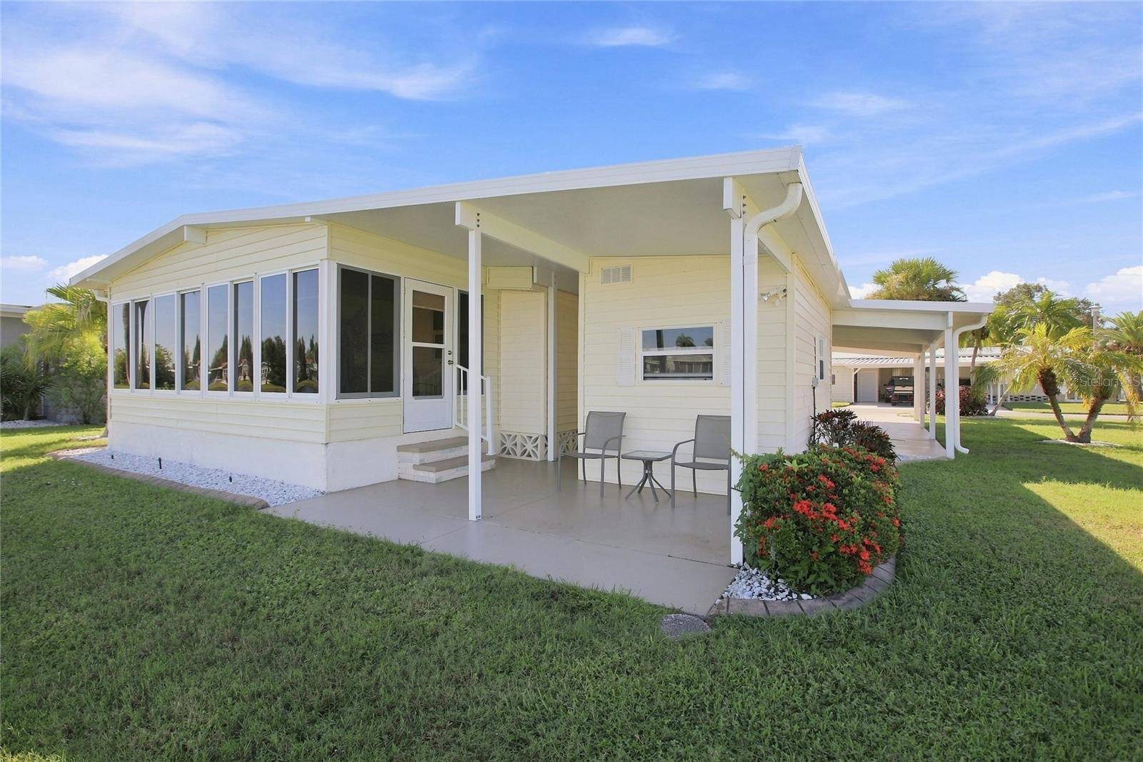 106 KING ARTHUR DR, Nokomis, FL 34275