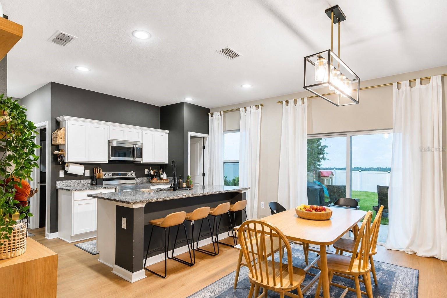 2134 GOLD DUST DR, Minneola, FL 34715