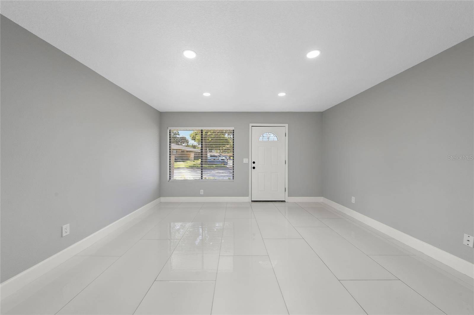 725 NORTHLAKE BLVD #18, Altamonte Springs, FL 32701
