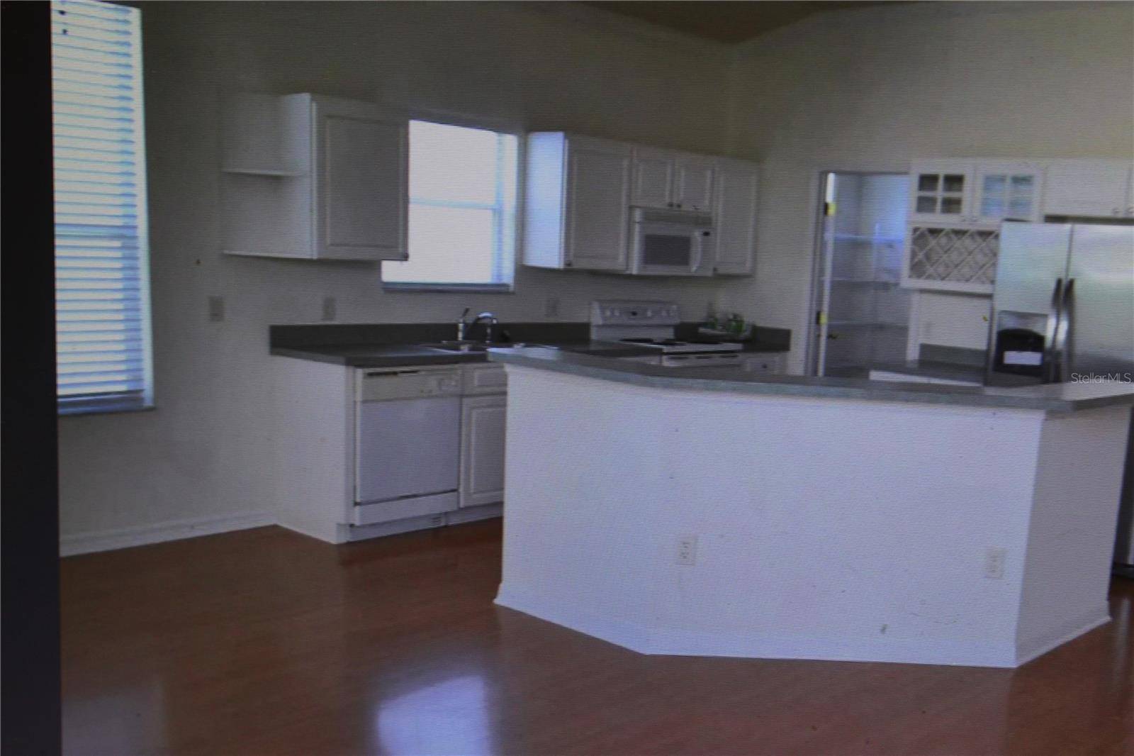 4727 CORSAGE DR, Lutz, FL 33558
