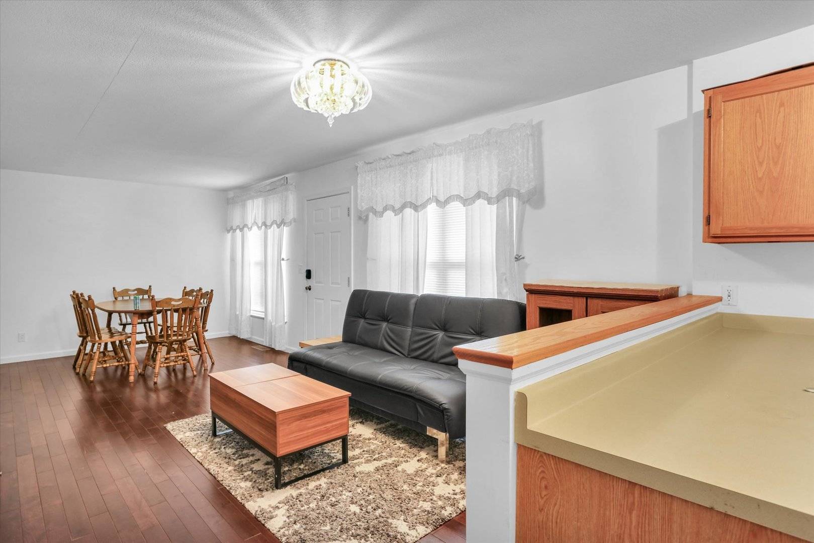 1306 W Hill ST, Urbana, IL 61801