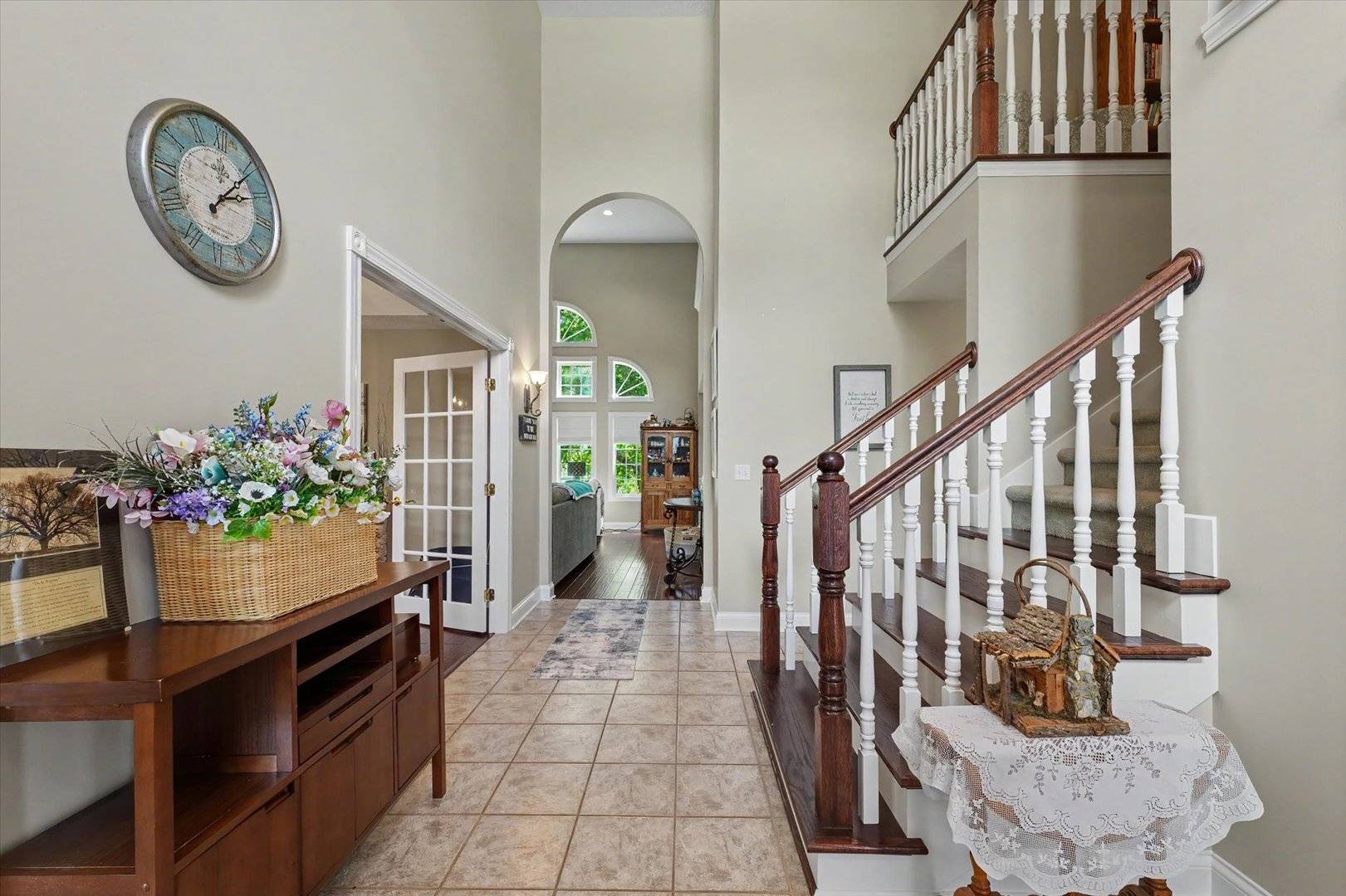 303 Orchard DR, Mahomet, IL 61853