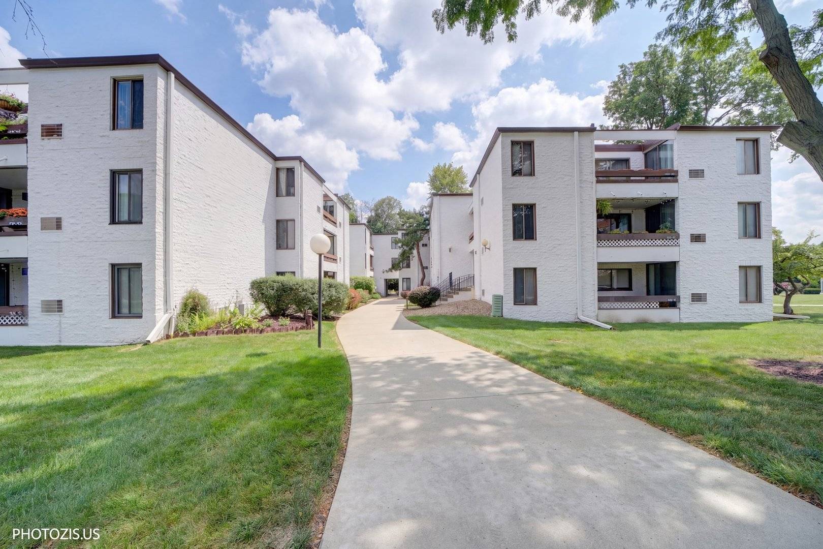 322 W Miner ST #2A, Arlington Heights, IL 60005