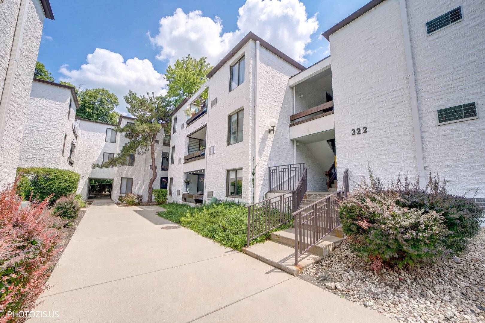 322 W Miner ST #2A, Arlington Heights, IL 60005