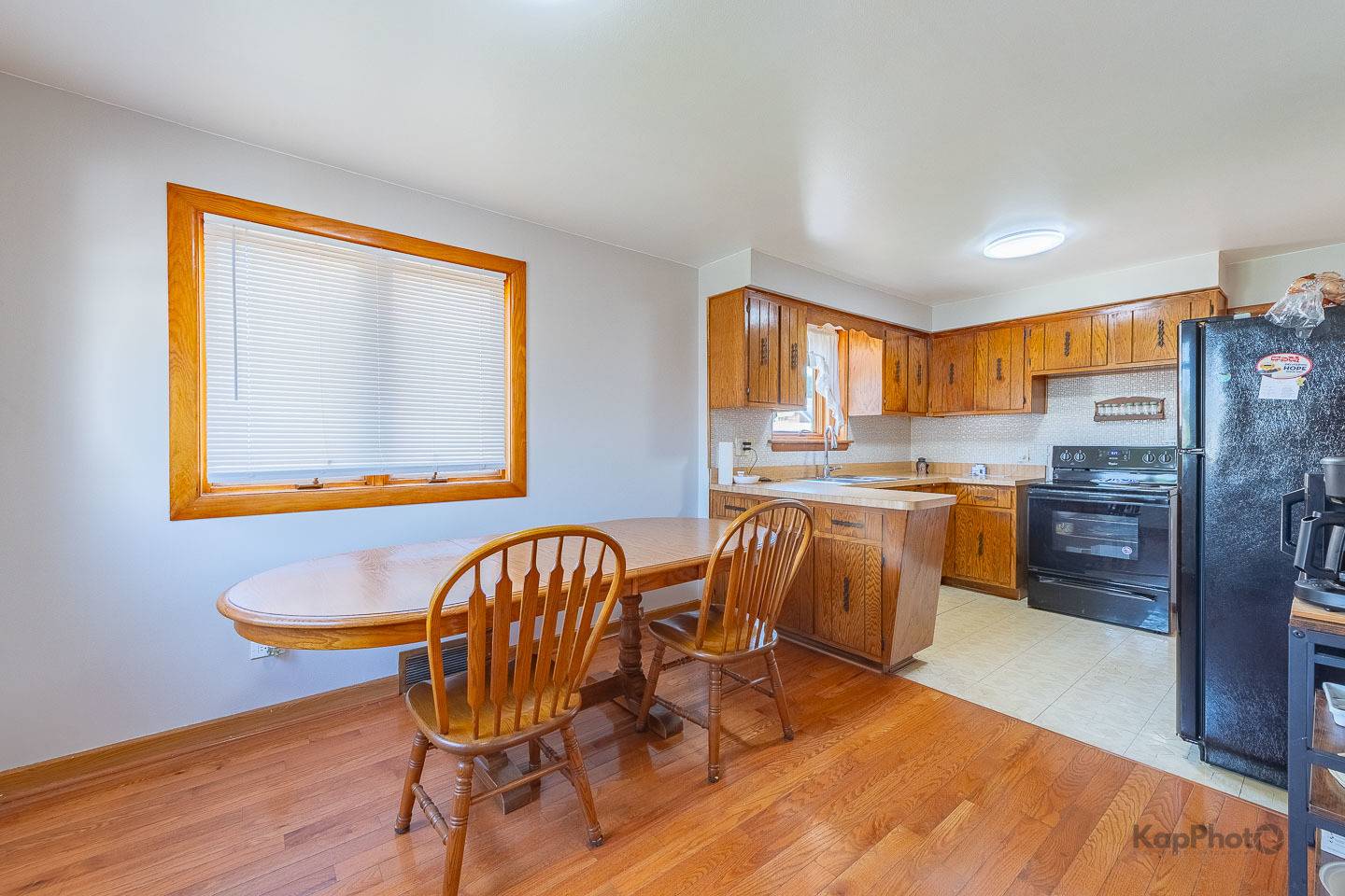 7966 S Kolin AVE, Chicago, IL 60652