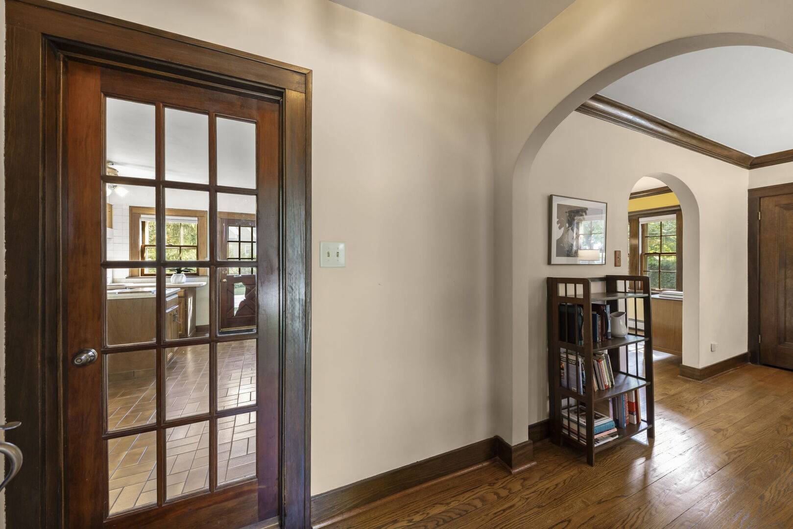 303 Hillside AVE, Glen Ellyn, IL 60137