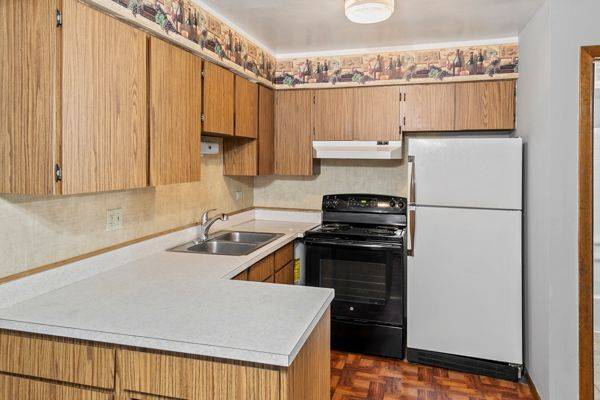 17754 Rosewood DR #2N, Lansing, IL 60438