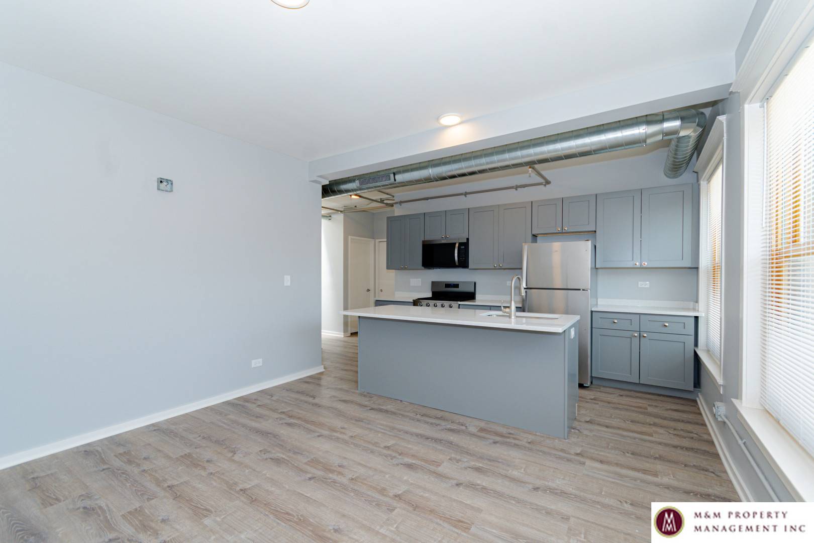 141 S Oak Park AVE #6, Oak Park, IL 60302
