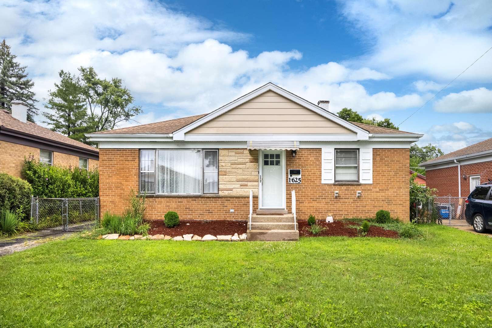 1625 Heidorn AVE, Westchester, IL 60154