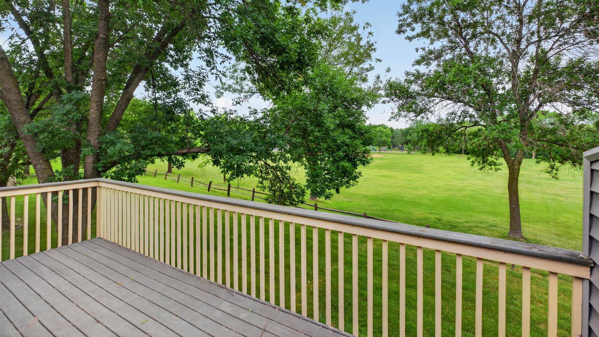 7205 Pontiac CIR, Chanhassen, MN 55317