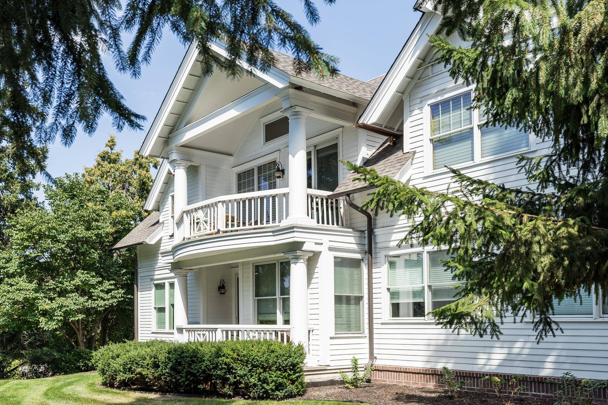 203 Mill ST #N202, Excelsior, MN 55331