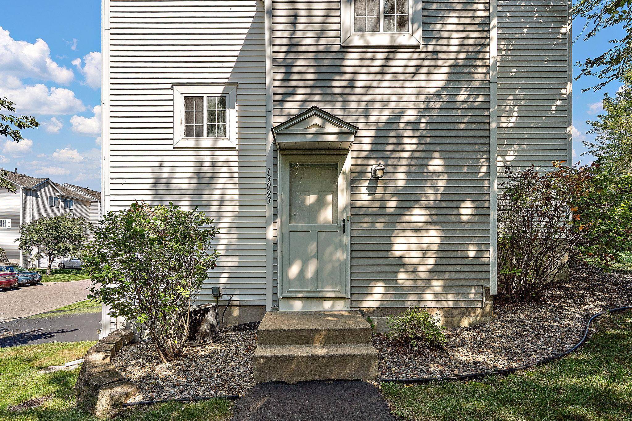 13093 Crimson Clover LN, Eden Prairie, MN 55347