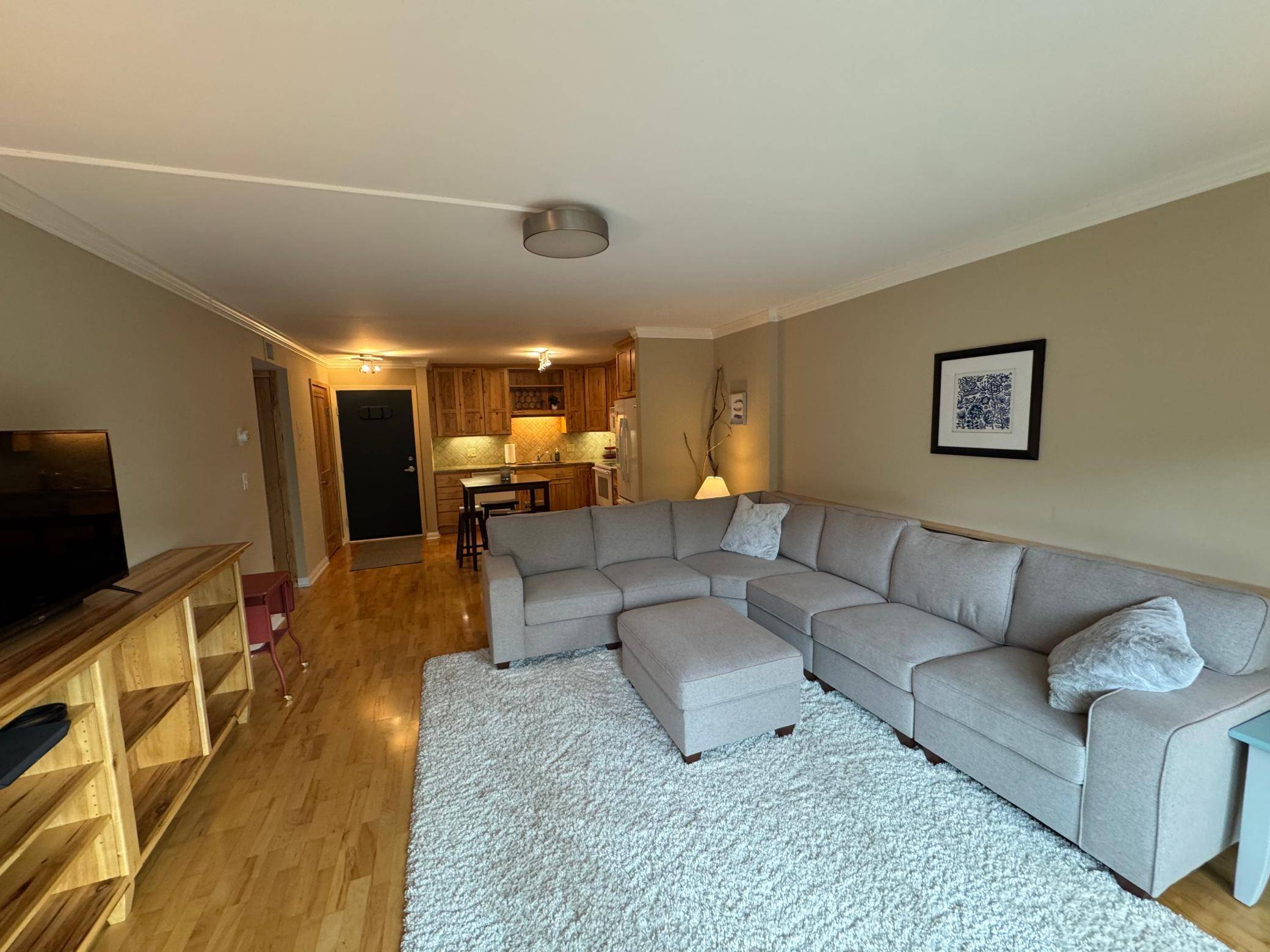 210 W Grant ST #615, Minneapolis, MN 55403