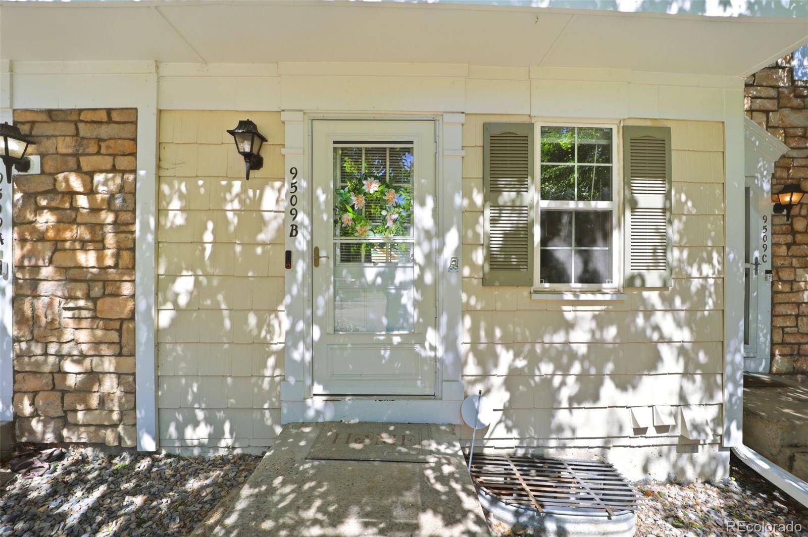 9509 W Coal  Mine AVE #B, Littleton, CO 80123
