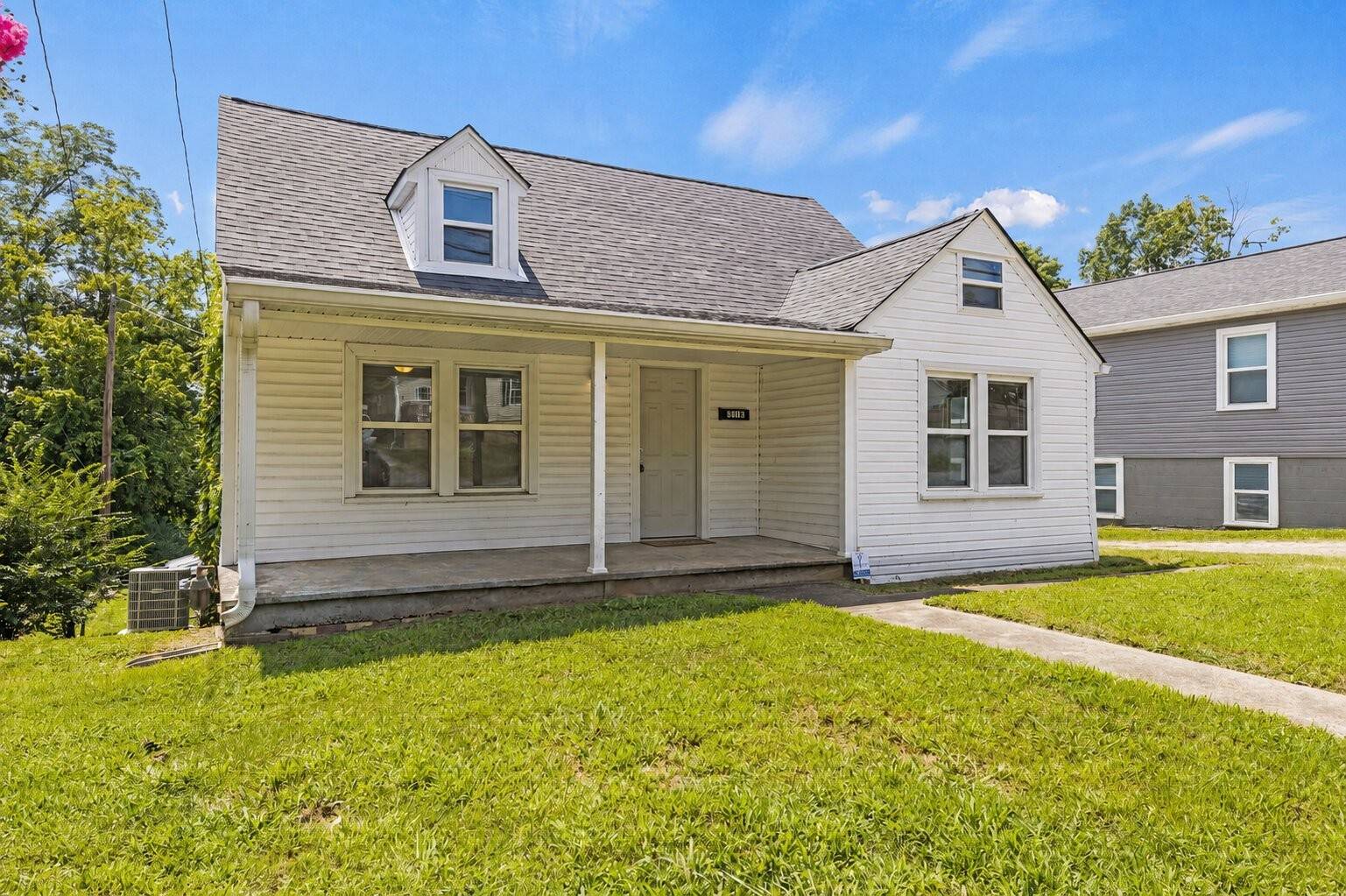 812 Woodmont Blvd, Clarksville, TN 37040