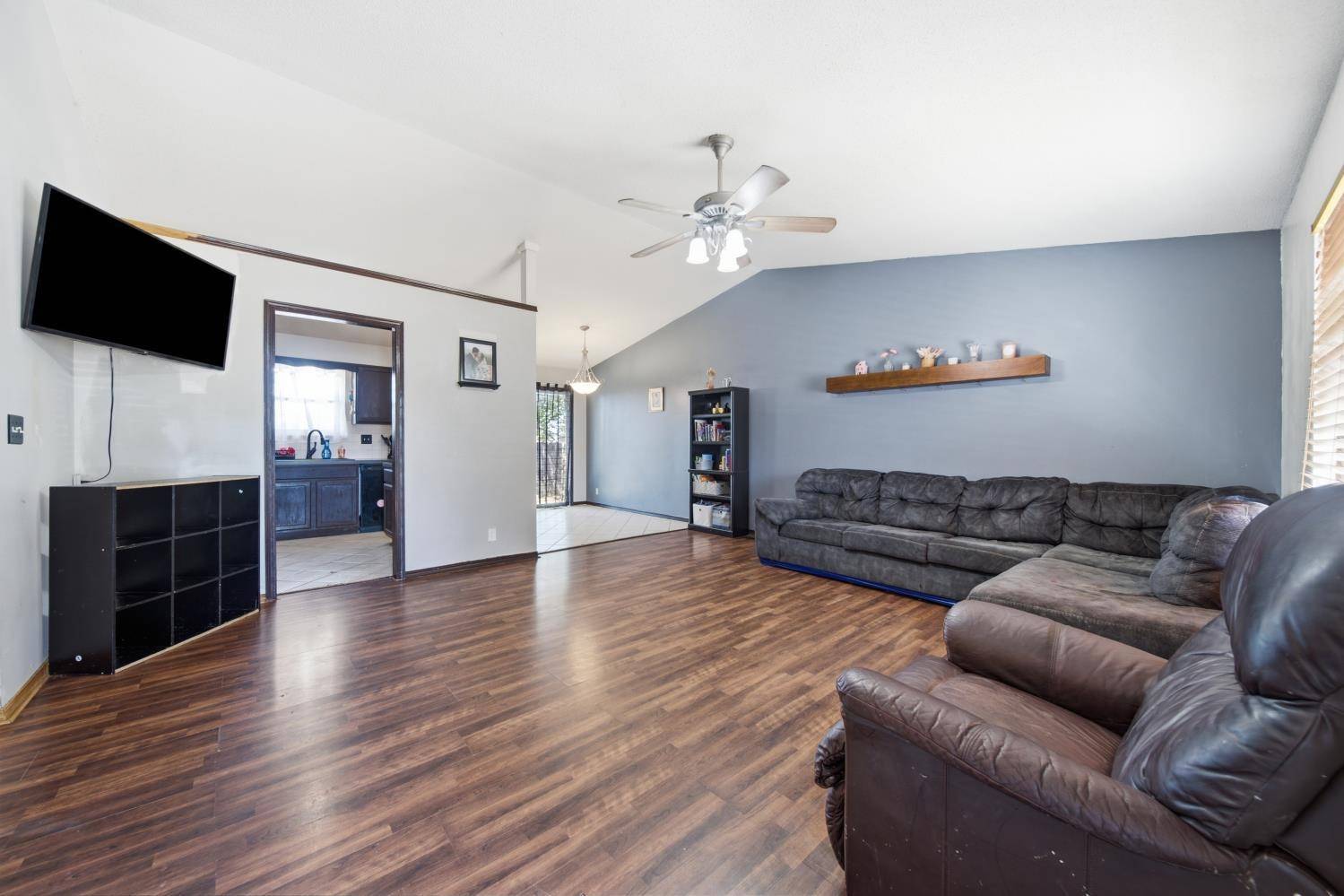 1607 S Lark Ct, Wichita, KS 67209