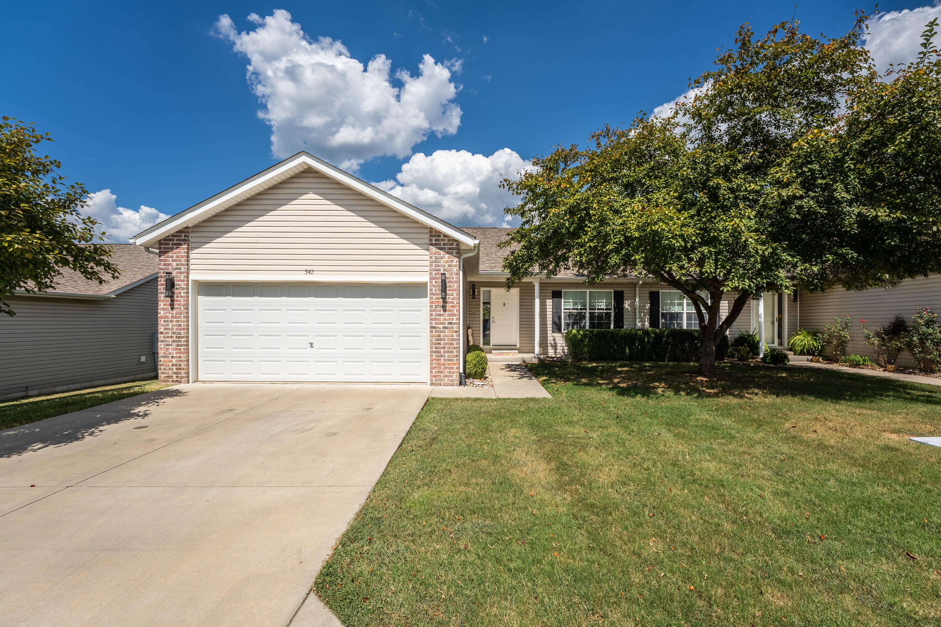 542 Van Buren RD, Branson, MO 65616