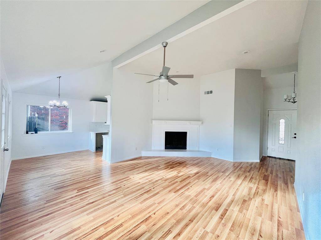 2721 Woodlark Drive, Fort Worth, TX 76123