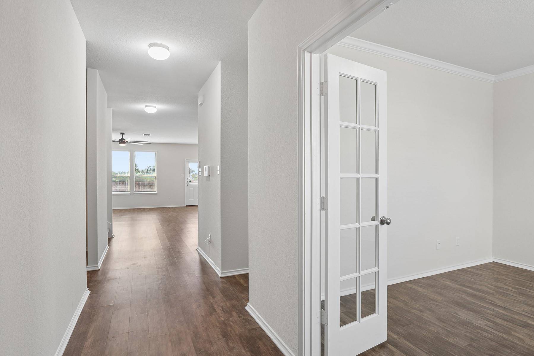 709 Hummingbird LN, Leander, TX 78641