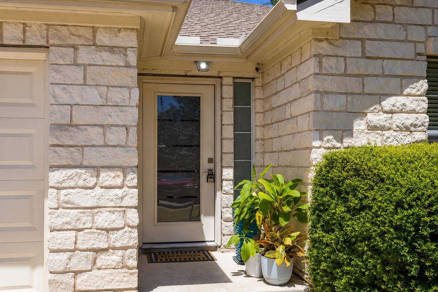 1921 Rutherford DR, Leander, TX 78641