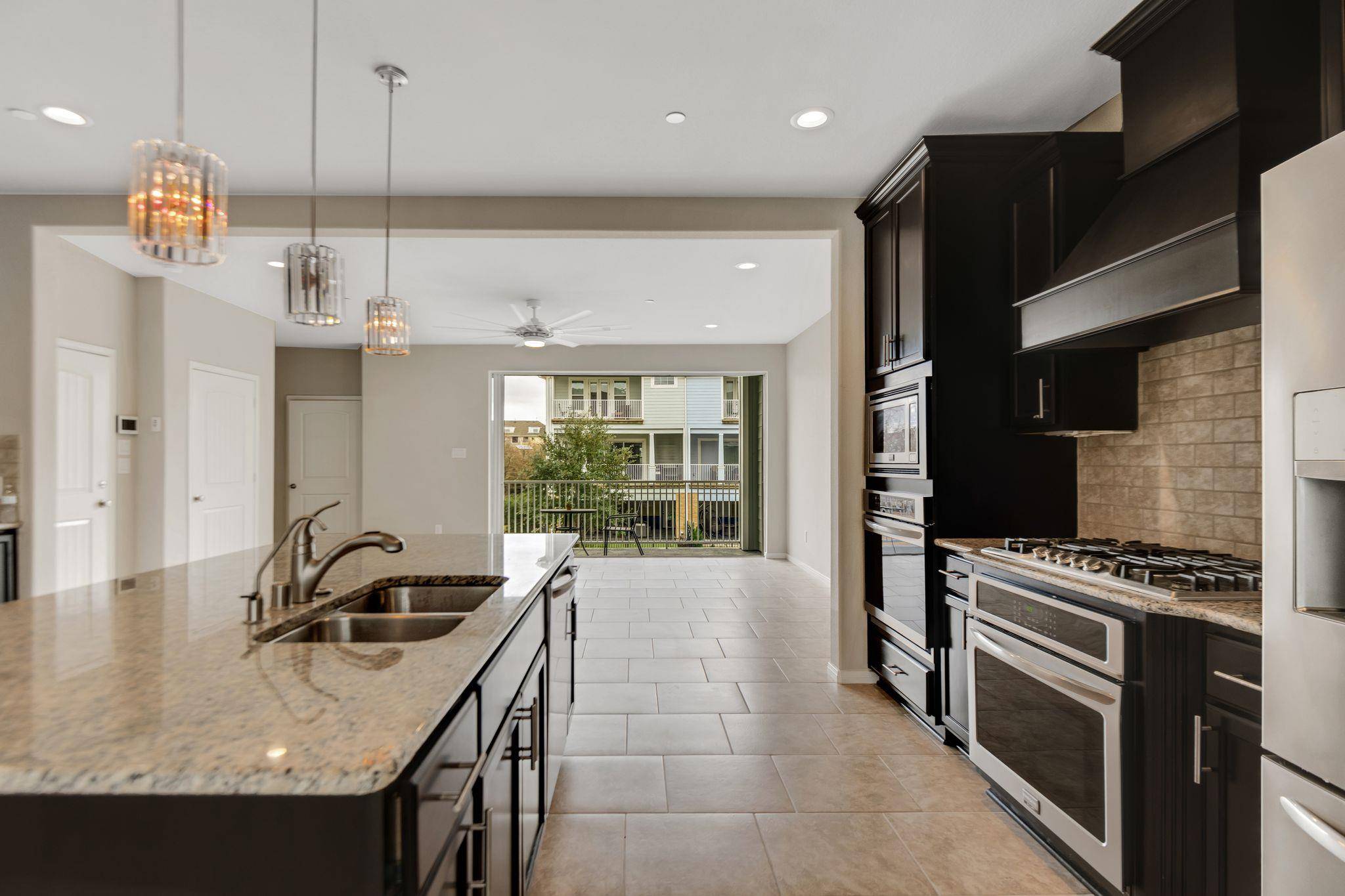 2716 Veranda FLS, League City, TX 77573