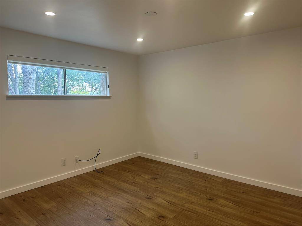 100 Blue Ridge TRL #4, West Lake Hills, TX 78746