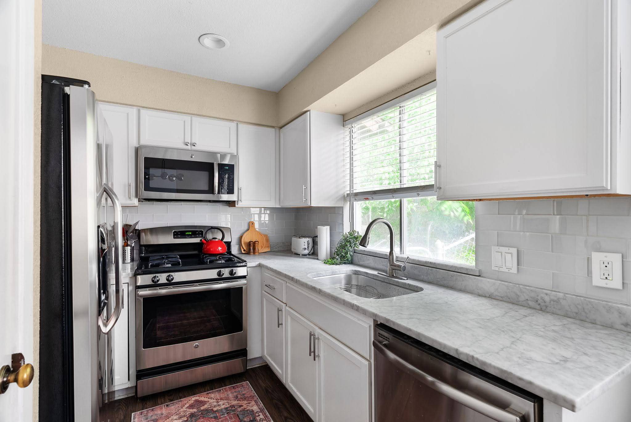 2320 Montclaire ST, Austin, TX 78704