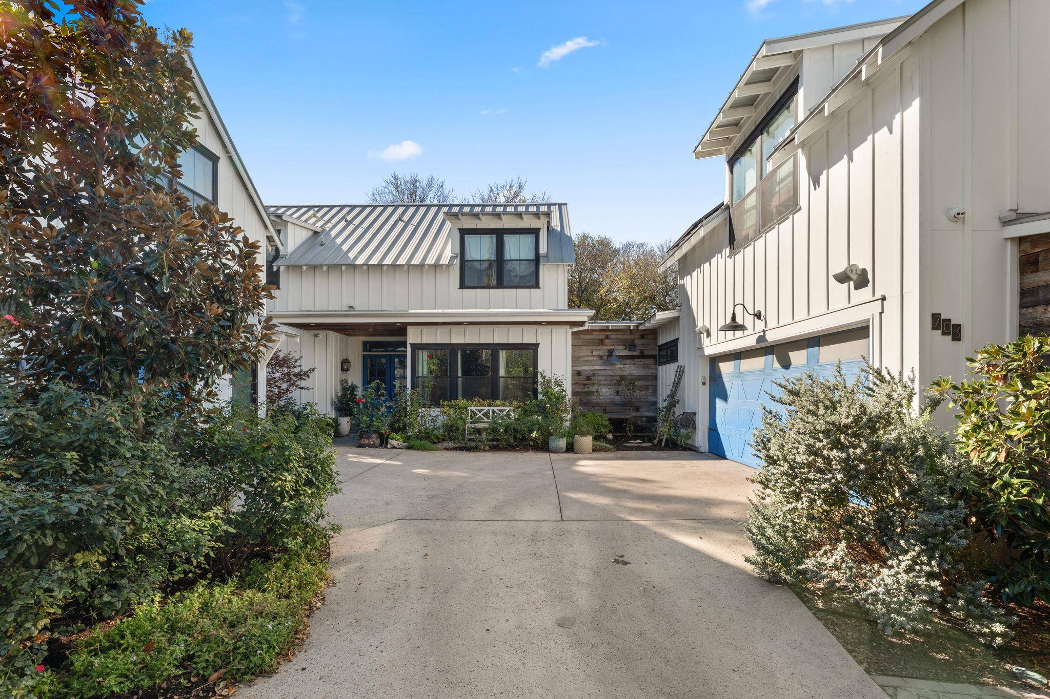 703 E Live Oak ST, Austin, TX 78704