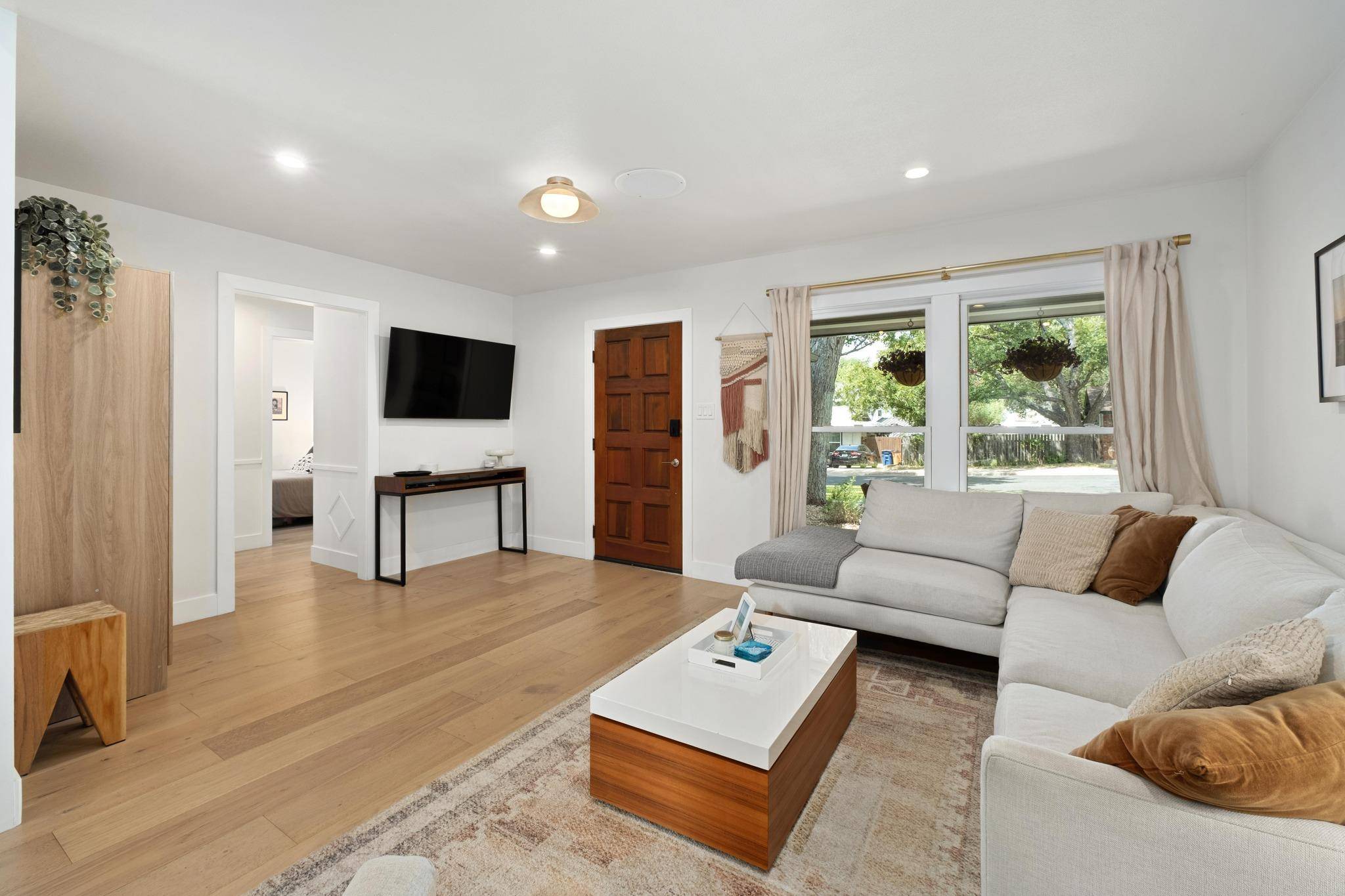 2503 East Side DR, Austin, TX 78704