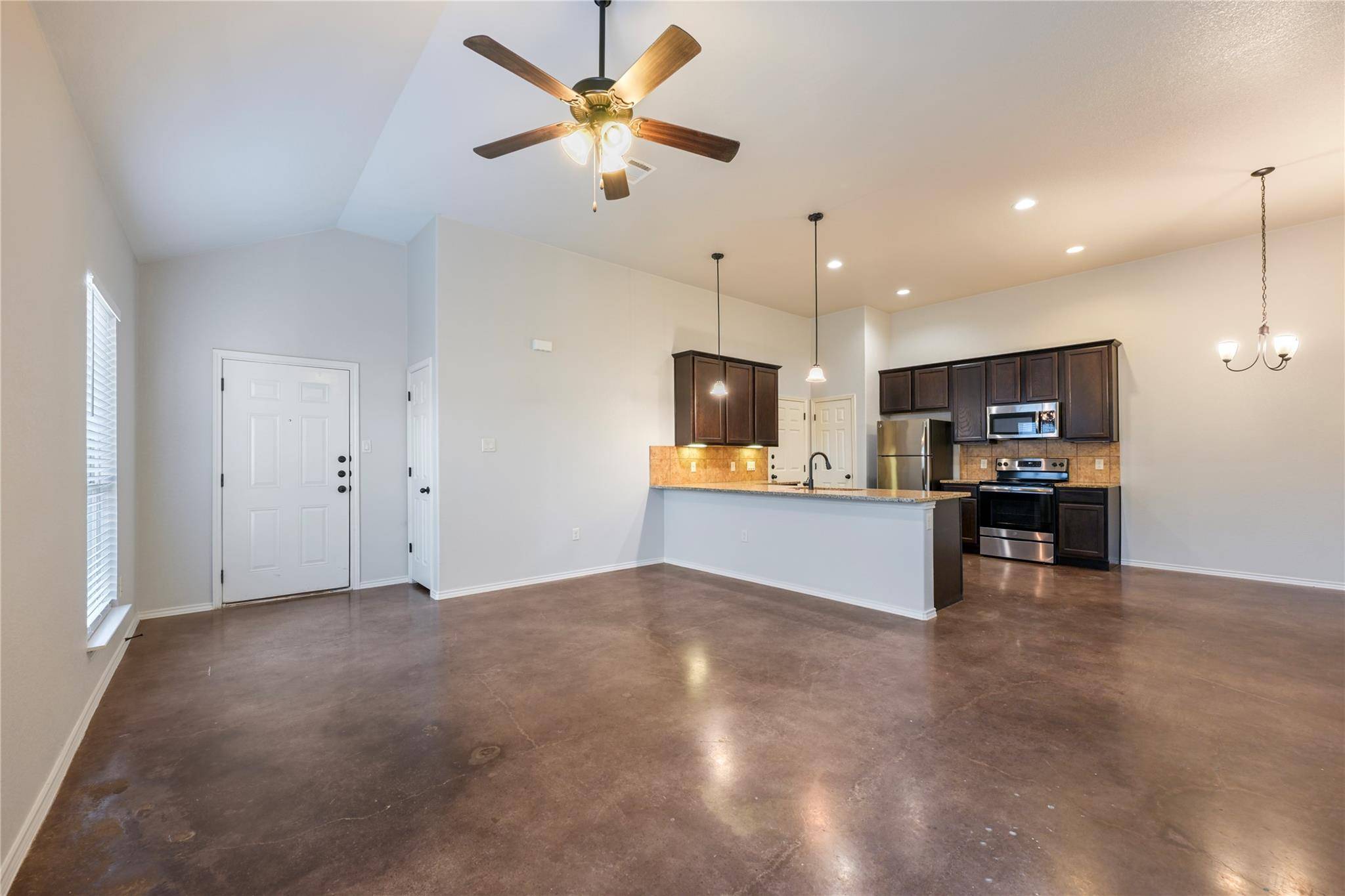 265 Joanne LOOP #B, Buda, TX 78610