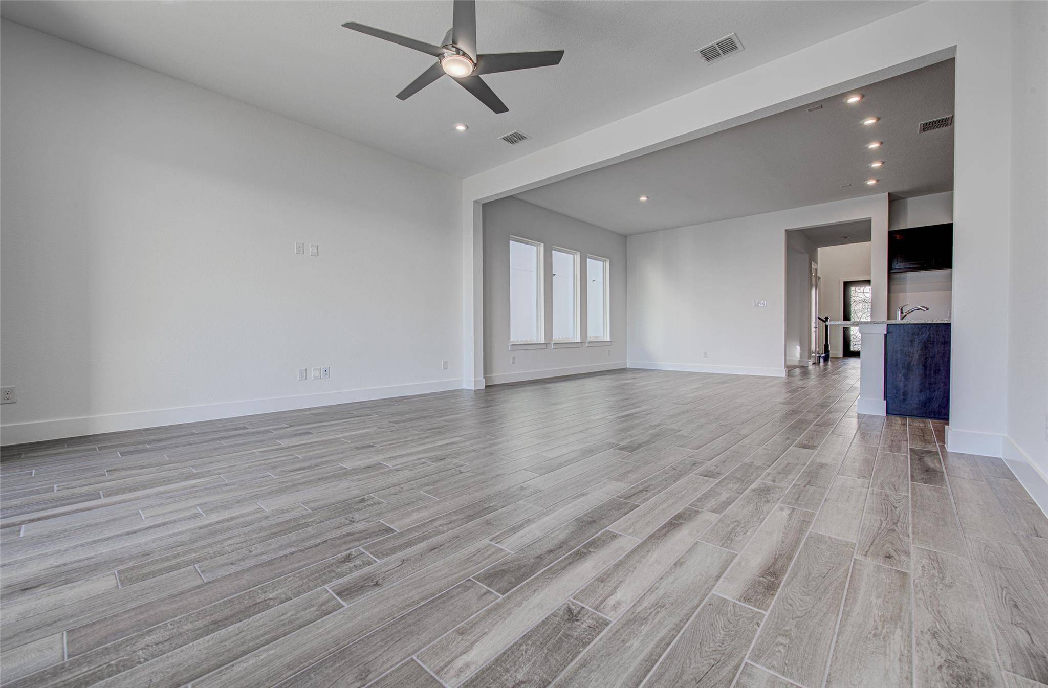8604 Pine Muhly DR, Lago Vista, TX 78645