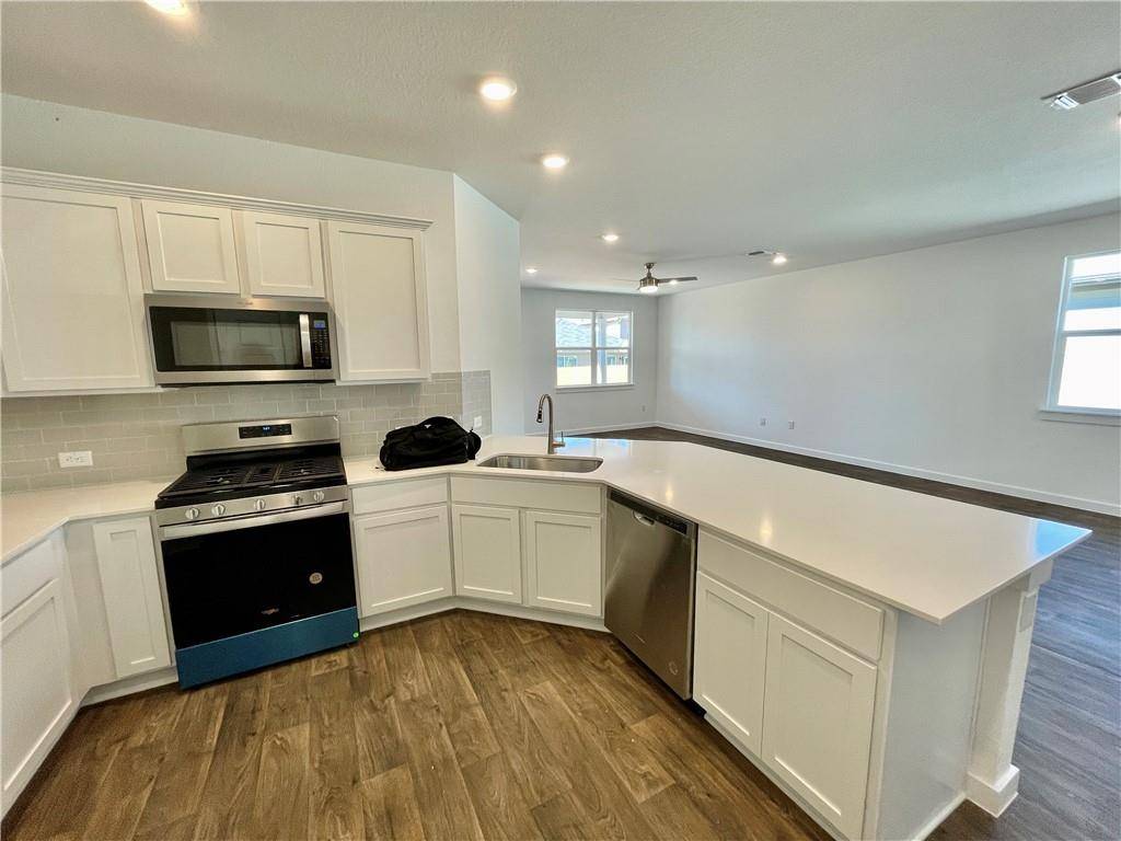 3025 Egan DR, Pflugerville, TX 78660