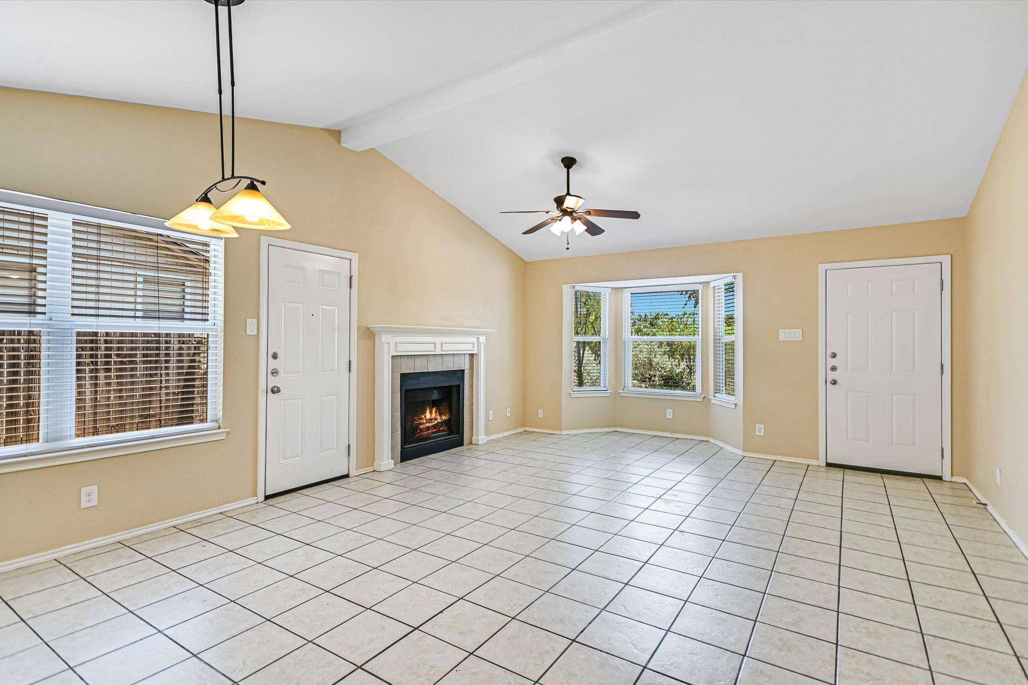 519 Cutty TRL #B, Lakeway, TX 78734