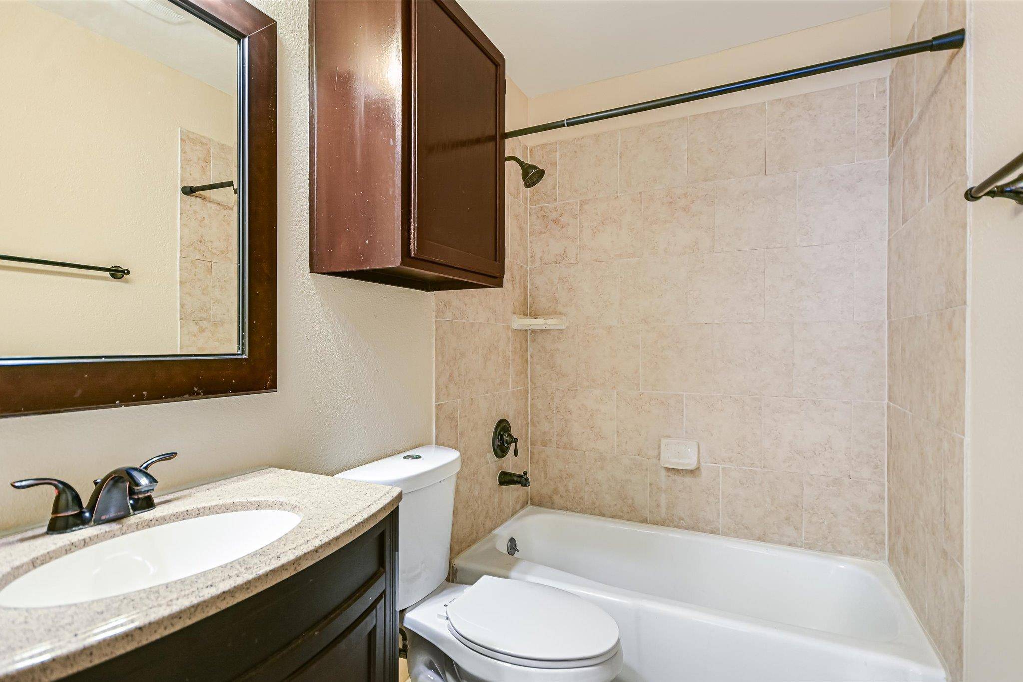 519 Cutty TRL #B, Lakeway, TX 78734