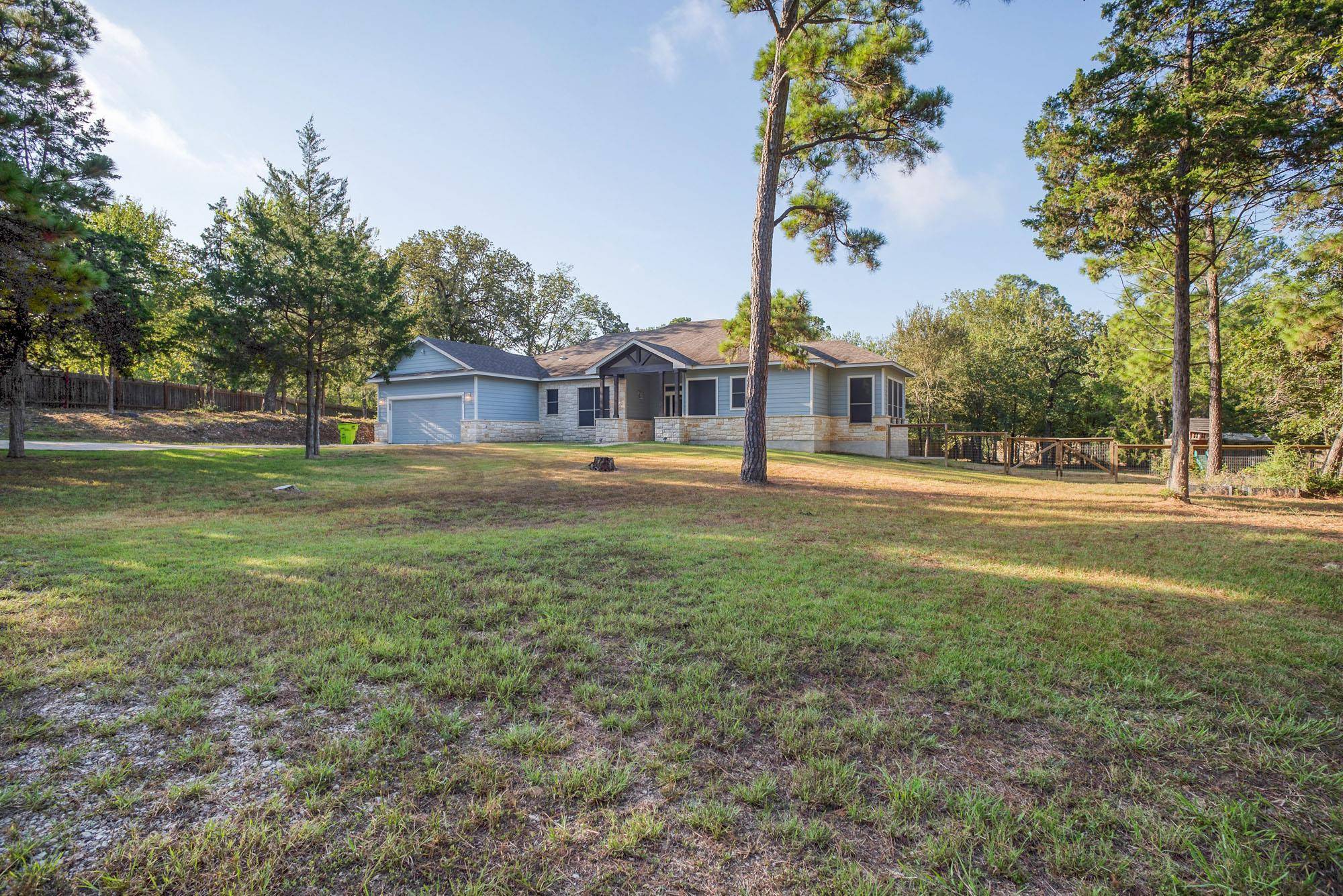 117 W Kamoi CT, Bastrop, TX 78602