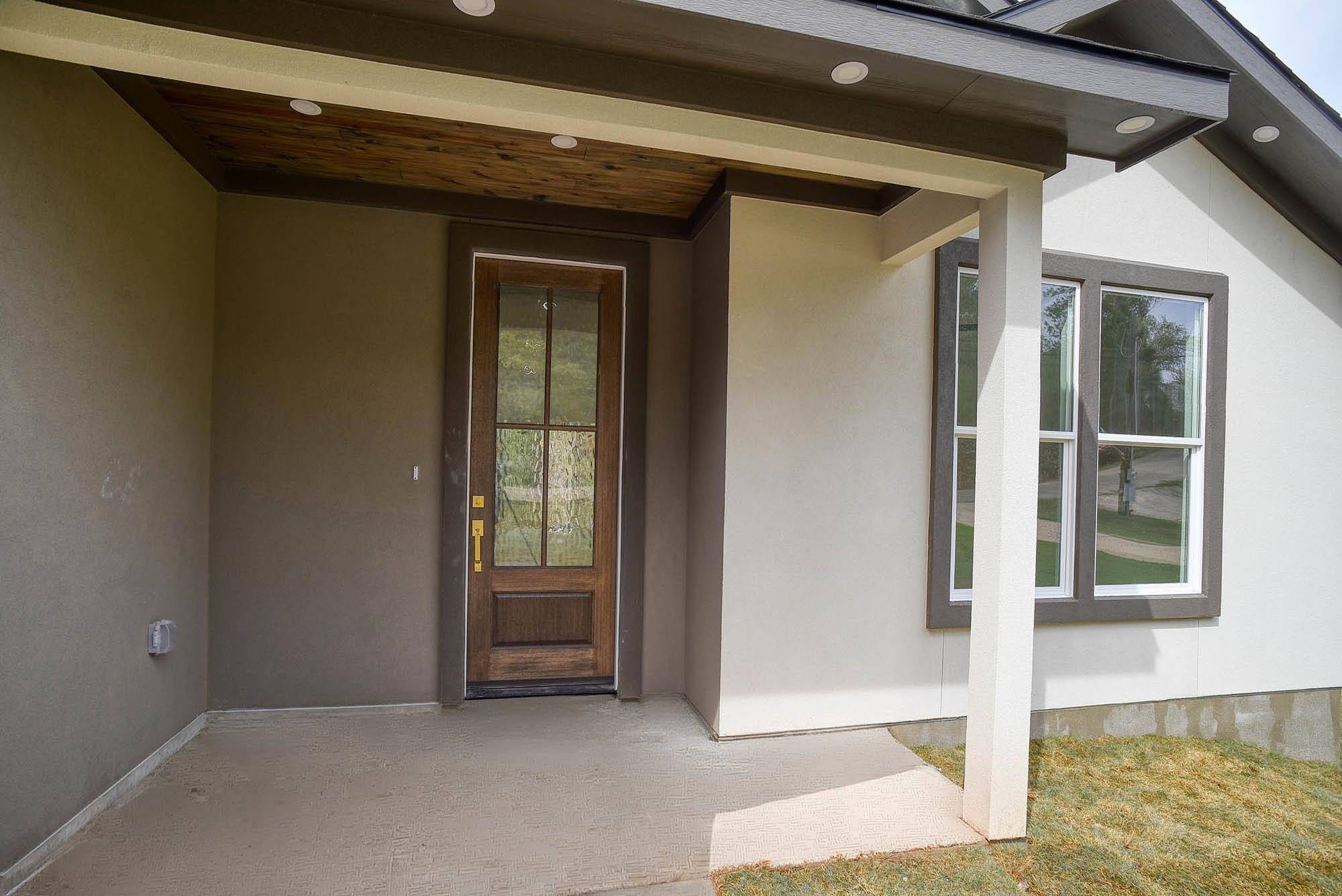 110 Mamalu, Bastrop, TX 78602