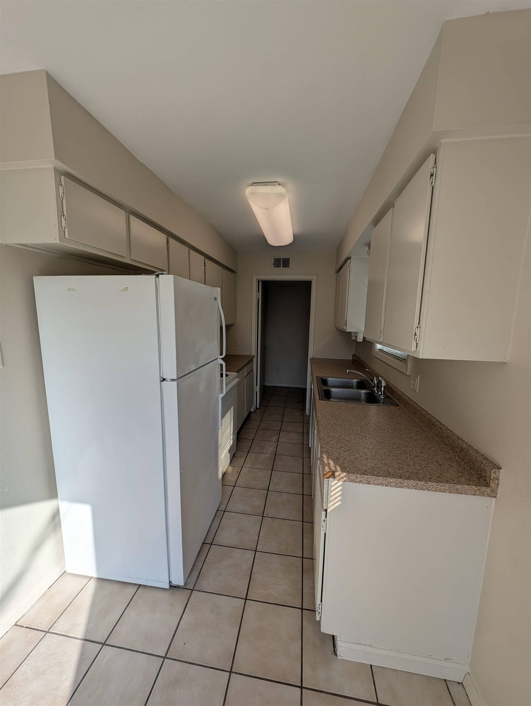 313 S Avenue S, Marble Falls, TX 78654