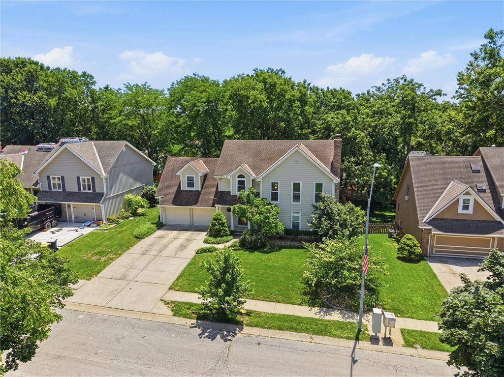 1505 82nd TER, Kansas City, MO 64118