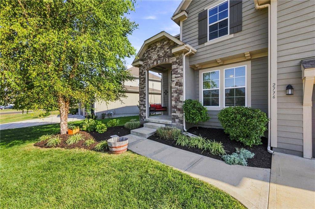 2776 W Sitka DR, Olathe, KS 66061