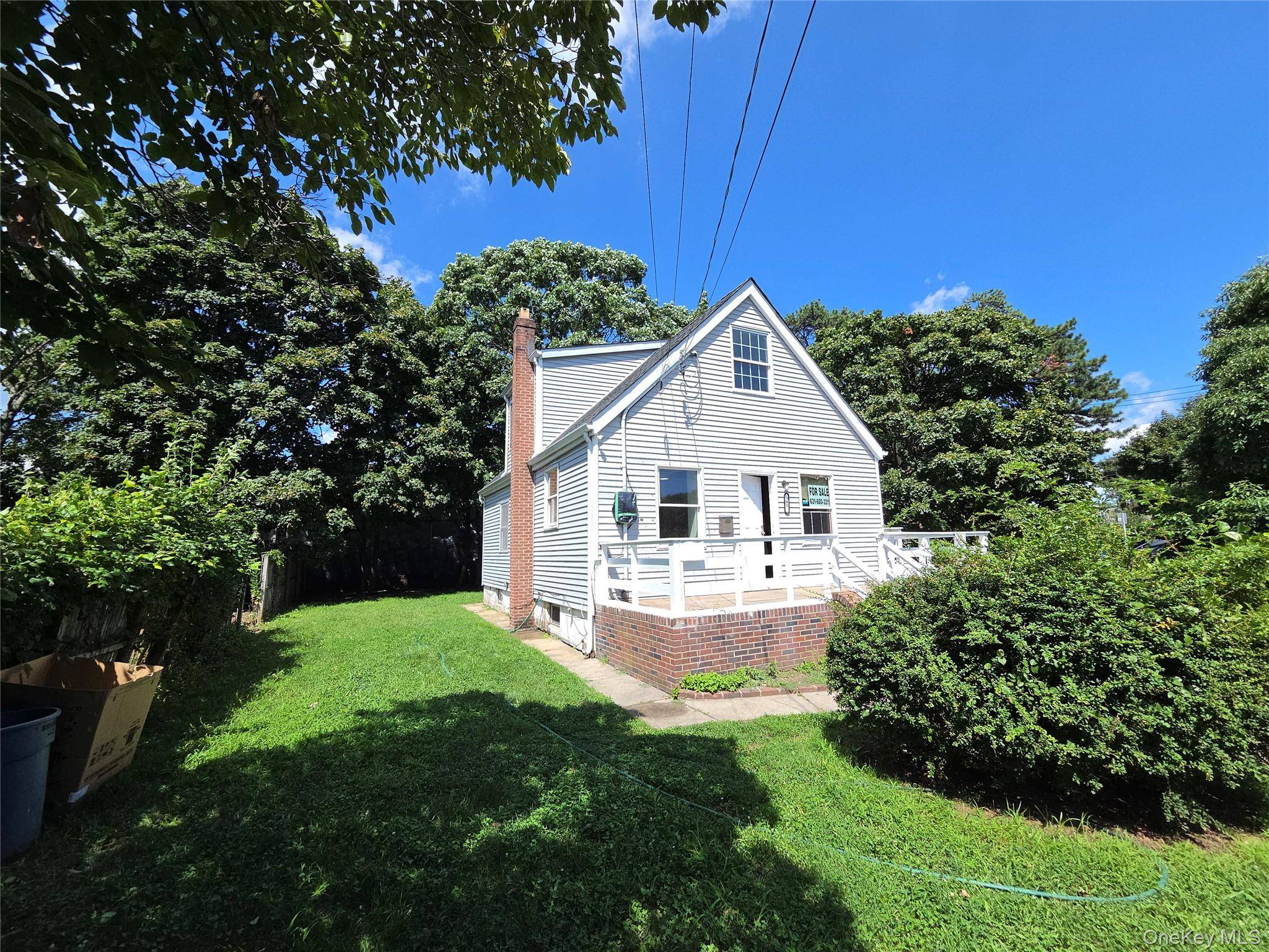 41 Lakewood ST, Wyandanch, NY 11798